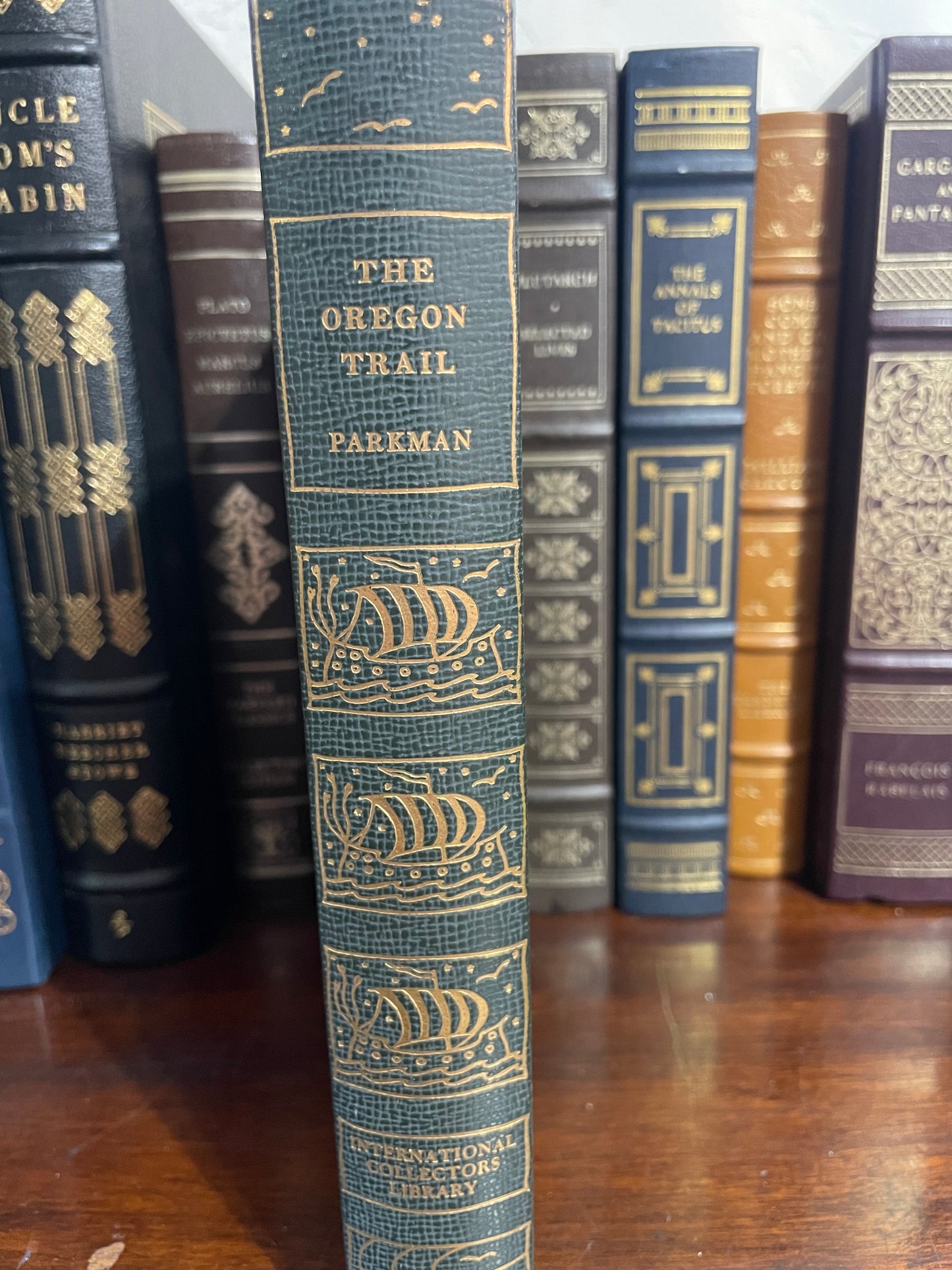 The Oregon Trail. Parkman. International Collectors Library.